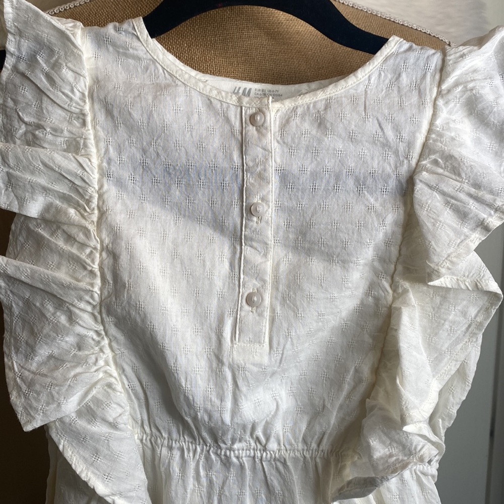 H&M ruffled top - Picture 4 of 4